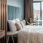 Deo Plaza Waterfront Luxury By Renters Gdansk
