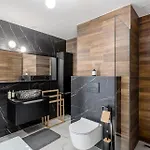 Deo Plaza Waterfront Luxury By Renters Daire