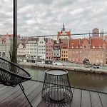 Deo Plaza Waterfront Luxury By Renters Apartamento