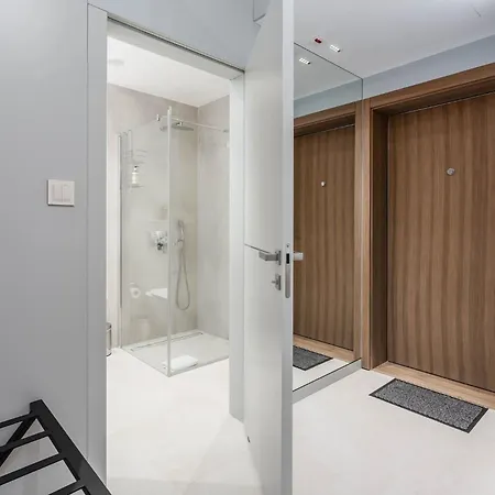 Apartment Deo Plaza Waterfront Luxury By Renters *