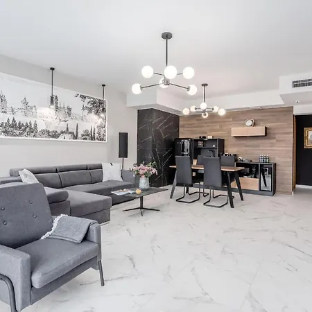 Daire Deo Plaza Waterfront Luxury By Rent Like *