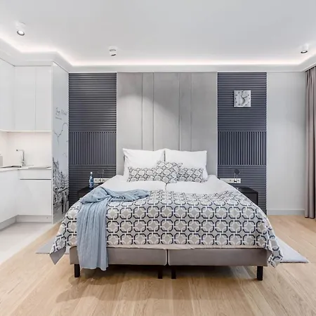 Deo Plaza Waterfront Luxury By Renters 아파트 그단스크