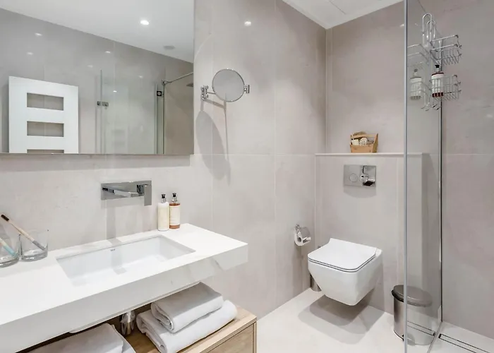 Deo Plaza Waterfront Luxury By Rent Like *