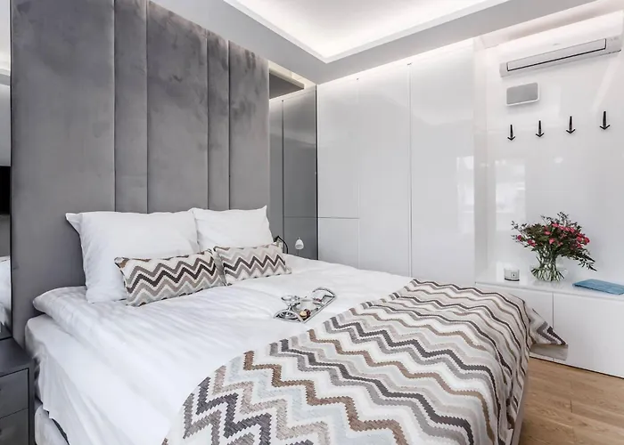 Deo Plaza Waterfront Luxury By Rent Like Apartamento Gdańsk