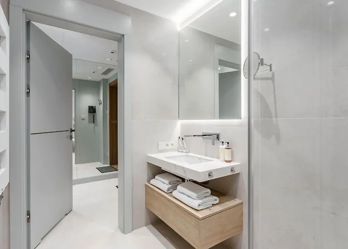 Deo Plaza Waterfront Luxury By Rent Like *